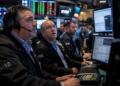 Dow falls 500 points as Trump’s Iran remarks send oil prices higher